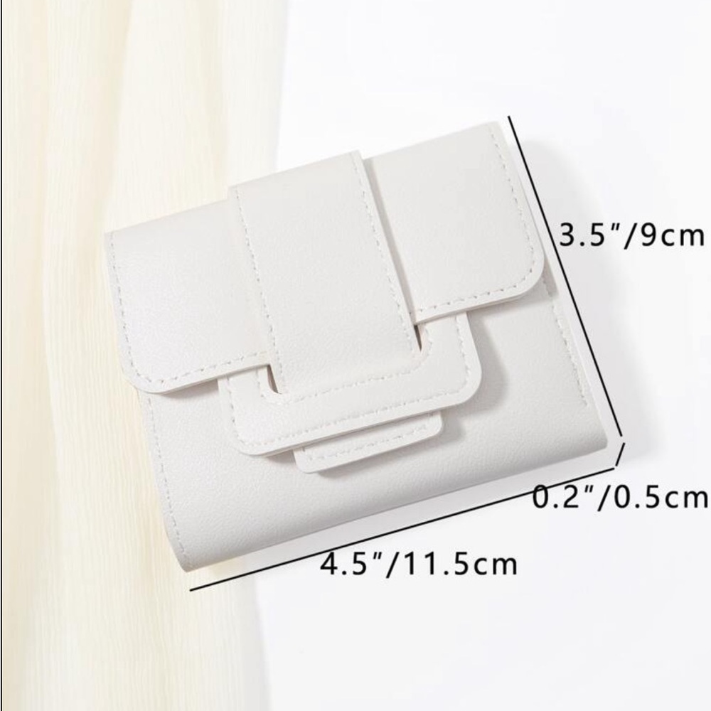 ⚠️Clearance White Tri Fold Wallet / Cardholder - Picture 4 of 4